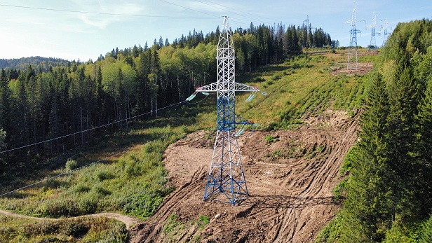 Реконструкция гололедоопасных участков ВЛ 220 кВ Калино-Яйвинская ГРЭС ц.1 и ц.2 с отпайкой на ПС Горная (4 участка)